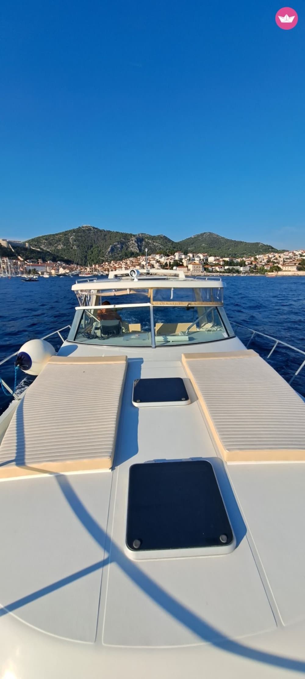 Küstenwunder: Versteckte Buchten und die Schönheit der roten Felsen ab Hvar