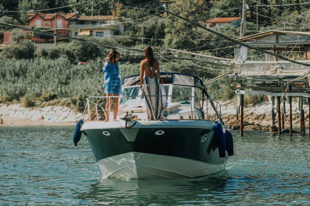 2 ore e 30 minuti a Fossacesia: noleggia una barca a motore e goditi il viaggio.