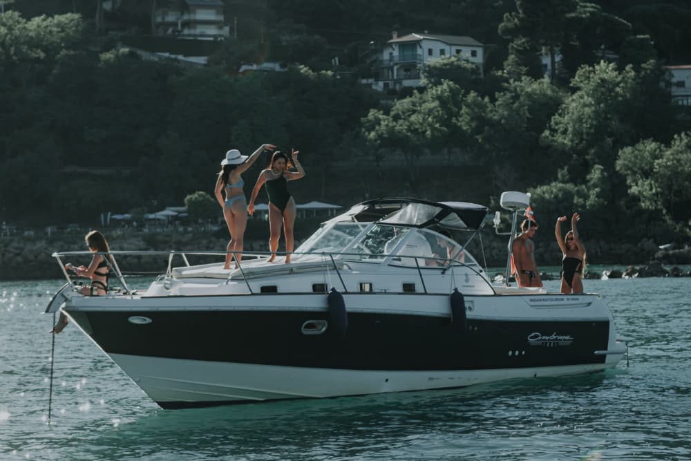 2 ore e 30 minuti a Fossacesia: noleggia una barca a motore e goditi il viaggio.