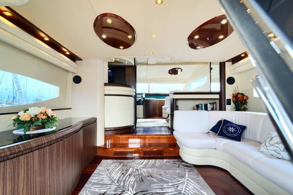 Location de 8 heures sur un yacht exclusif