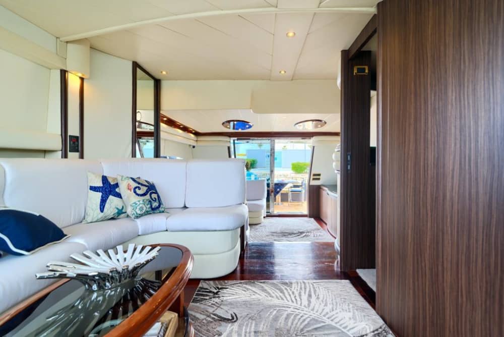 Location de 8 heures sur un yacht exclusif