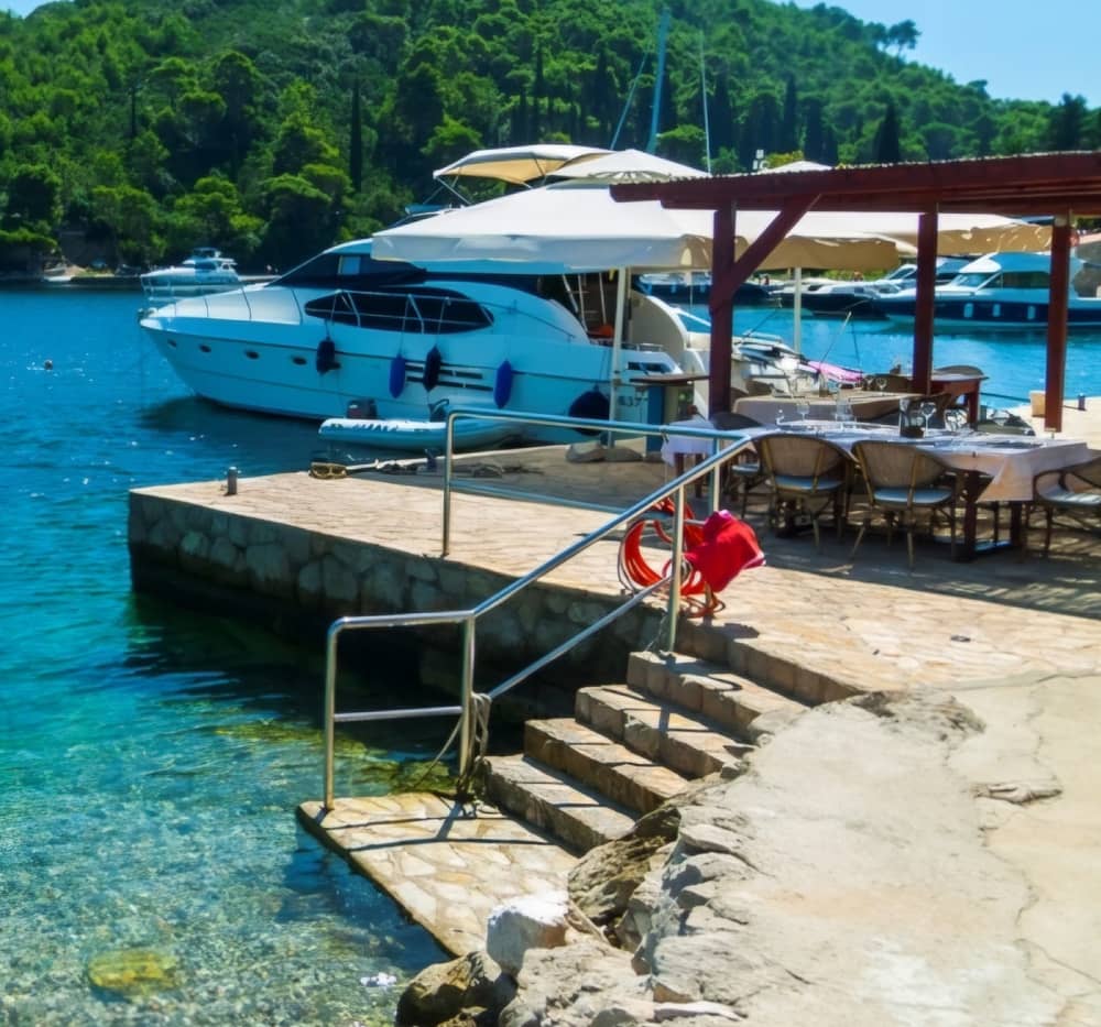 Ontdek de Elaphiti-eilanden: een halve dag 4 uur durend bootavontuur