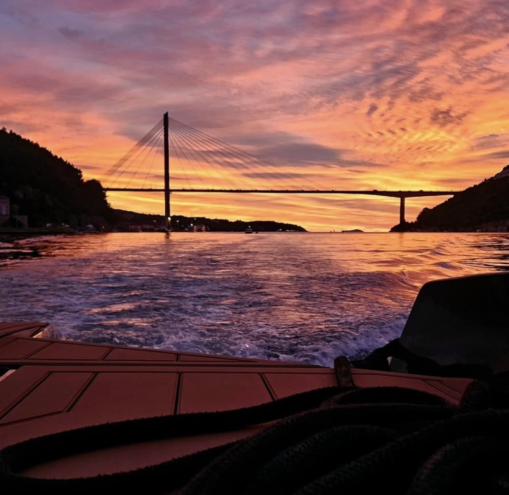 Rejs o zachodzie słońca w Dubrowniku: 2-godzinny malowniczy rejs statkiem