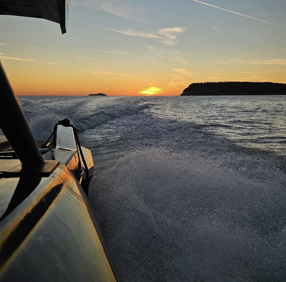 Rejs o zachodzie słońca w Dubrowniku: 2-godzinny malowniczy rejs statkiem