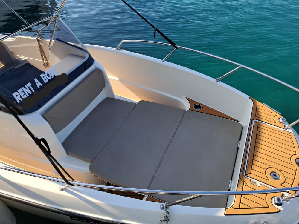 Una giornata a Makarska in motoscafo - tour delle 3 isole