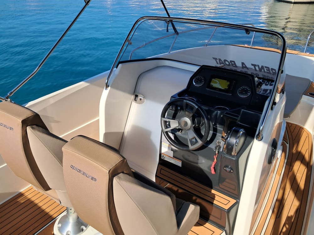 Una giornata a Makarska in motoscafo - tour delle 3 isole