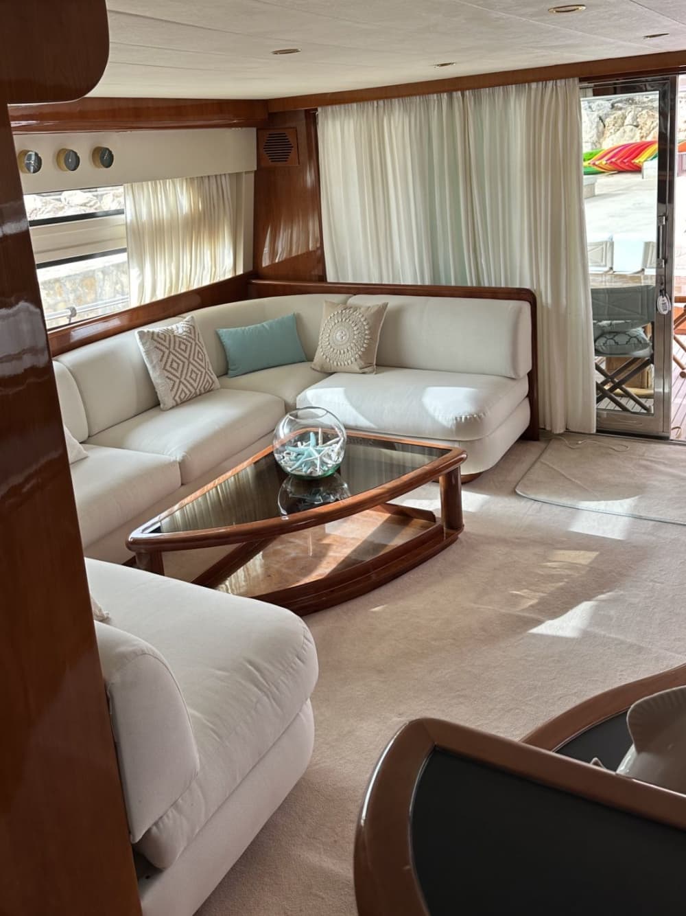 Ein Tag voller Weltraum, Meer und mühelosem Luxus