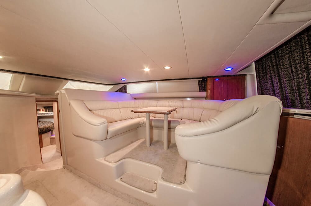 Pura alegría de navegar: Vive la magia de Puerto Aventuras