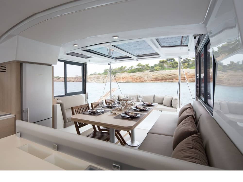 Catamaran Discovery: Full-Day Cruise to Arenella & Ognina