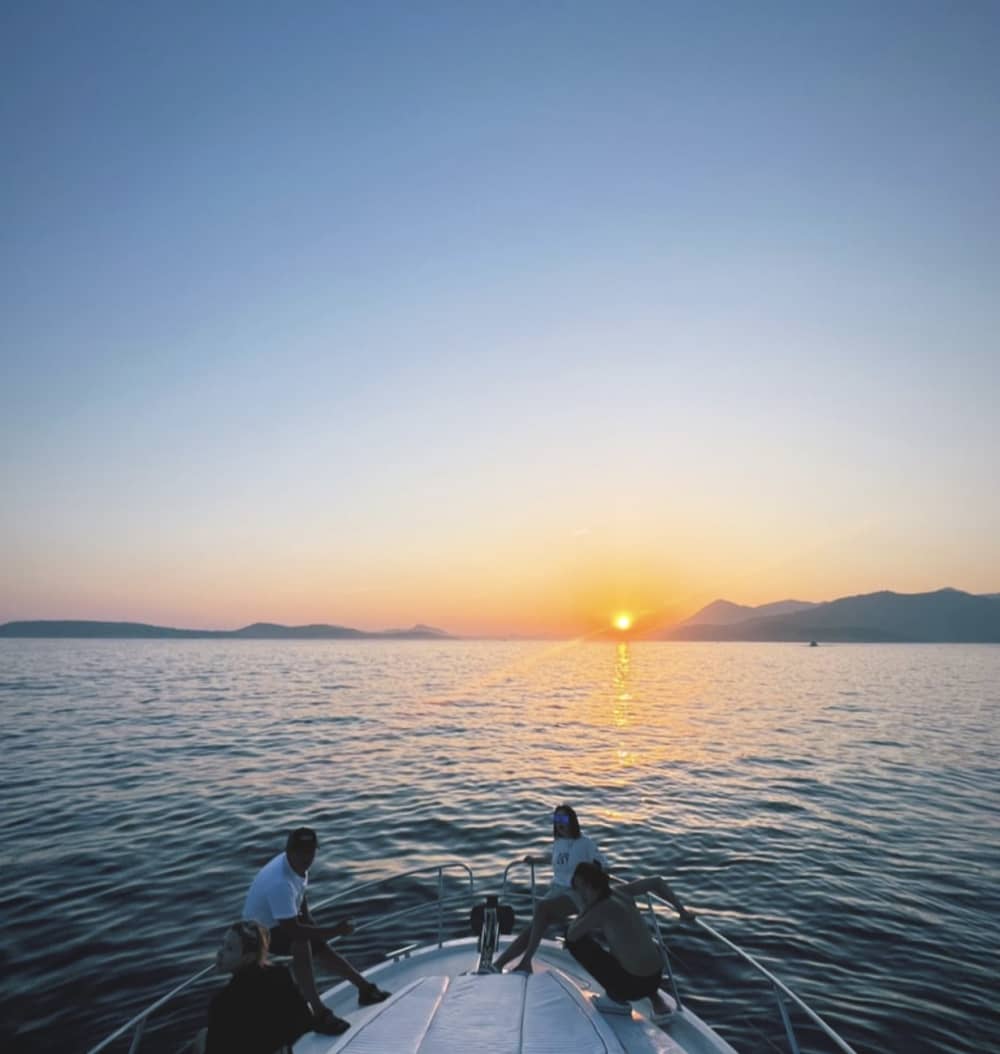 Ηλιοβασίλεμα στο Ντουμπρόβνικ - Ιδιωτική κρουαζιέρα με πανόραμα στο Γιοτ