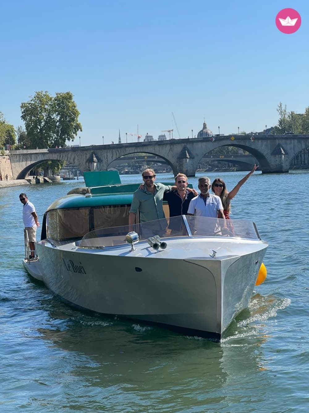 Paris by Boat – Private cruise through the heart of the monuments