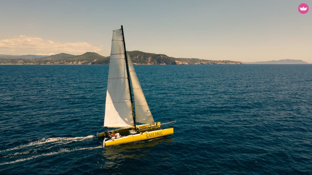 Crociera intima di 4 ore in catamarano: alla scoperta delle Calanques segrete