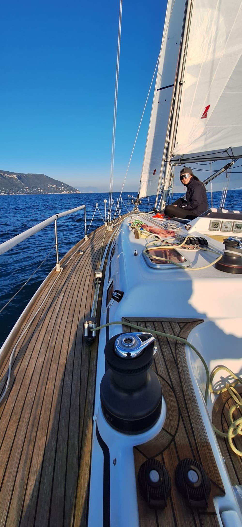 O ritmo de San Felice Circeo: Momentos inesquecíveis em um veleiro.