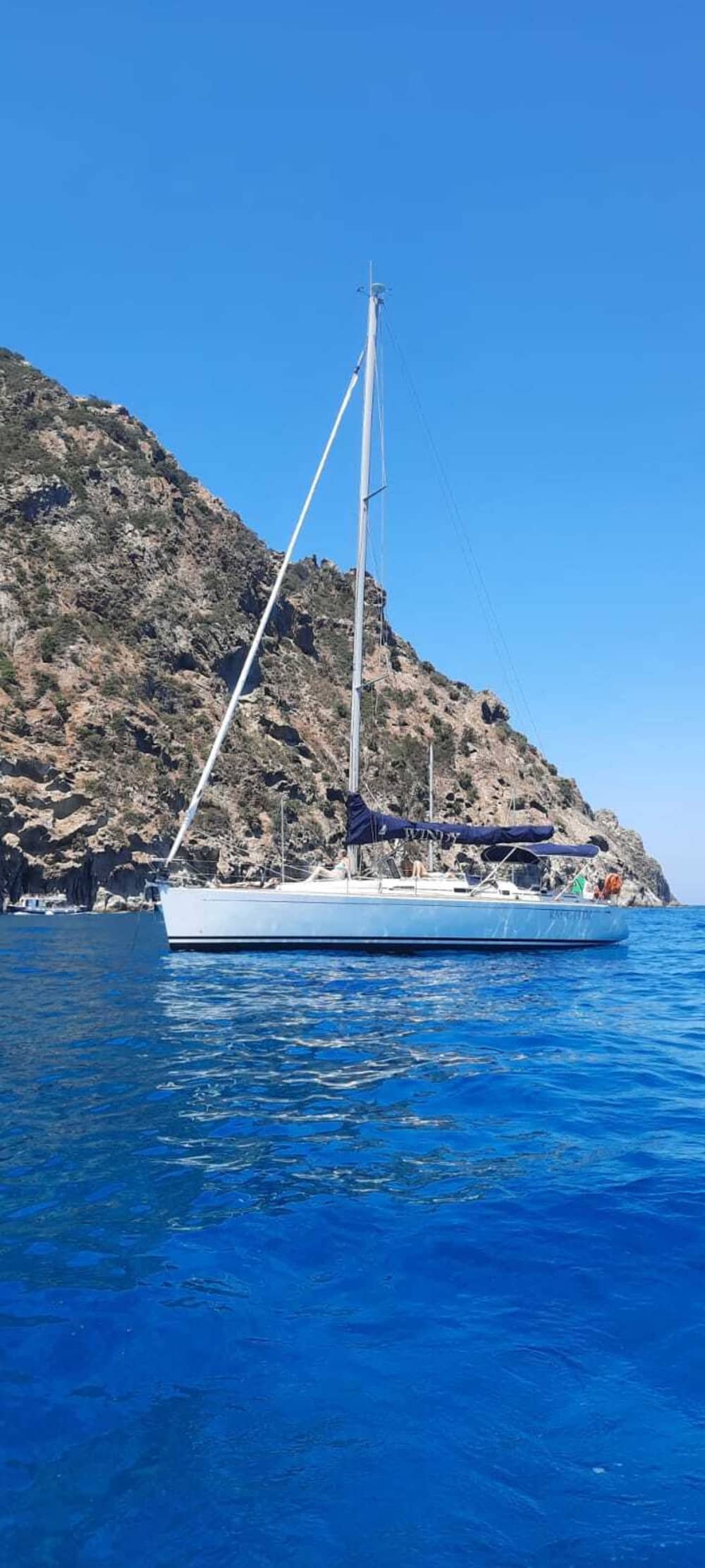 O ritmo de San Felice Circeo: Momentos inesquecíveis em um veleiro.