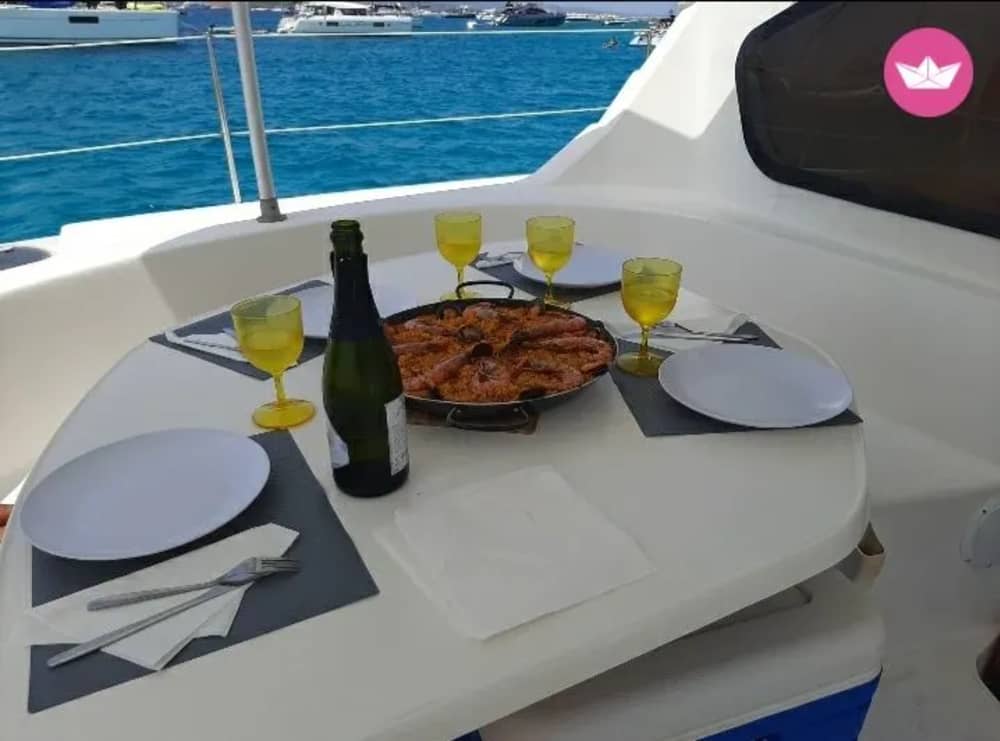 Location de catamaran du port de la Savina à Espalmador et Cala Saona