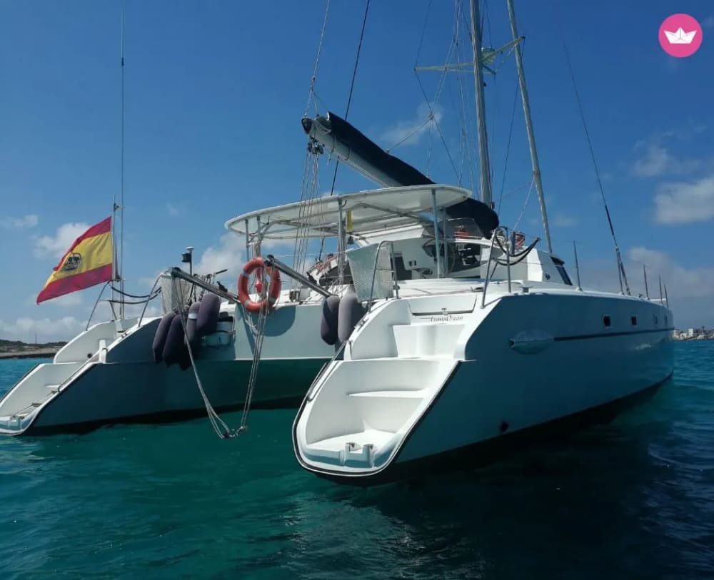 Location de catamaran du port de la Savina à Espalmador et Cala Saona