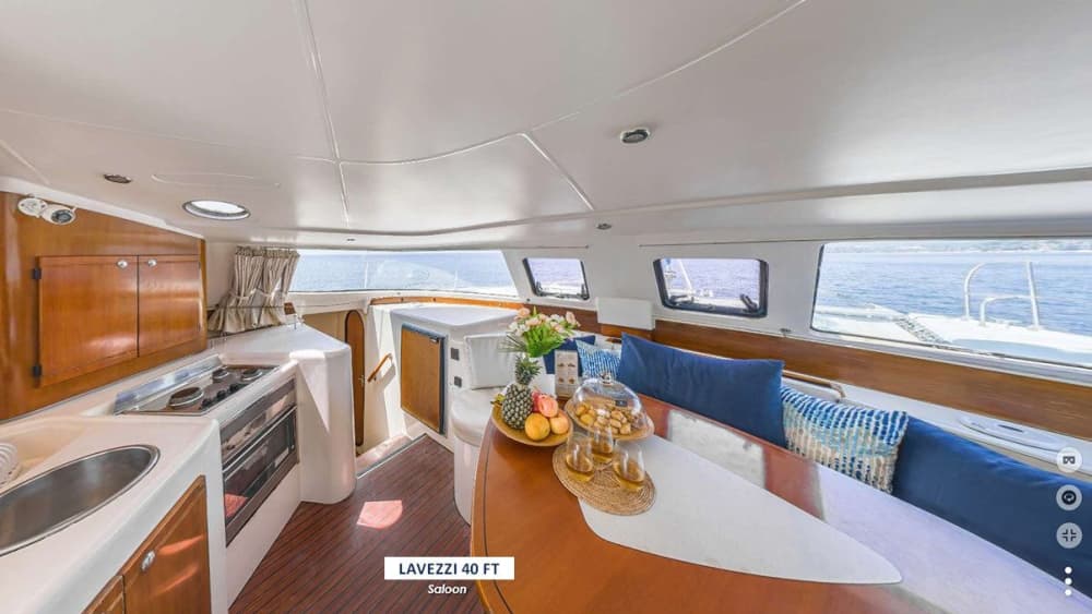 Ρομαντική κρουαζιέρα στο ηλιοβασίλεμα: 4,5ωρη εμπειρία με ιδιωτικό καταμαράν στο Πουκέτ