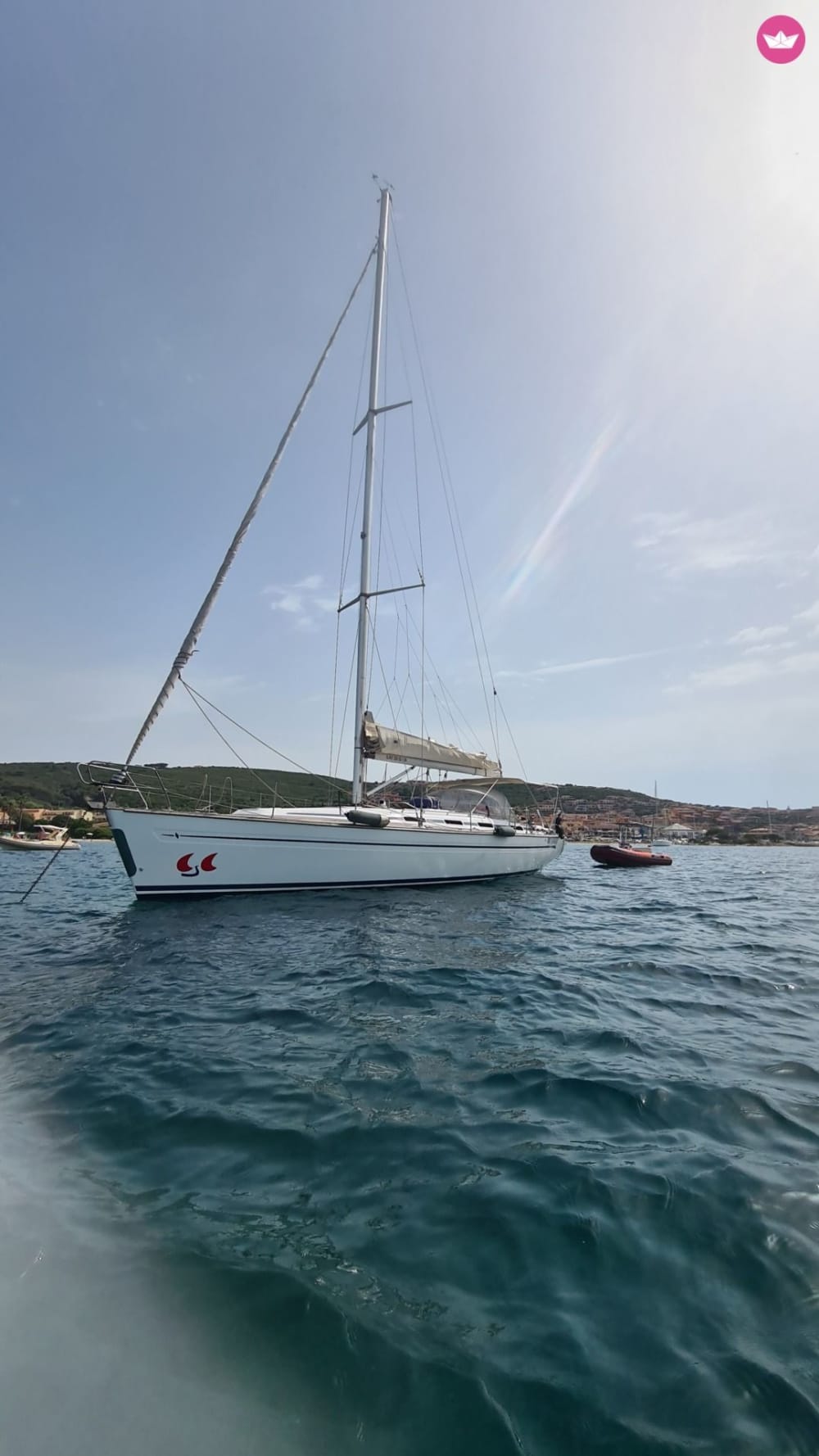 Half-day cruise in the Gulf of Cagliari: sail towards the horizon with Prosecco swimming stops.