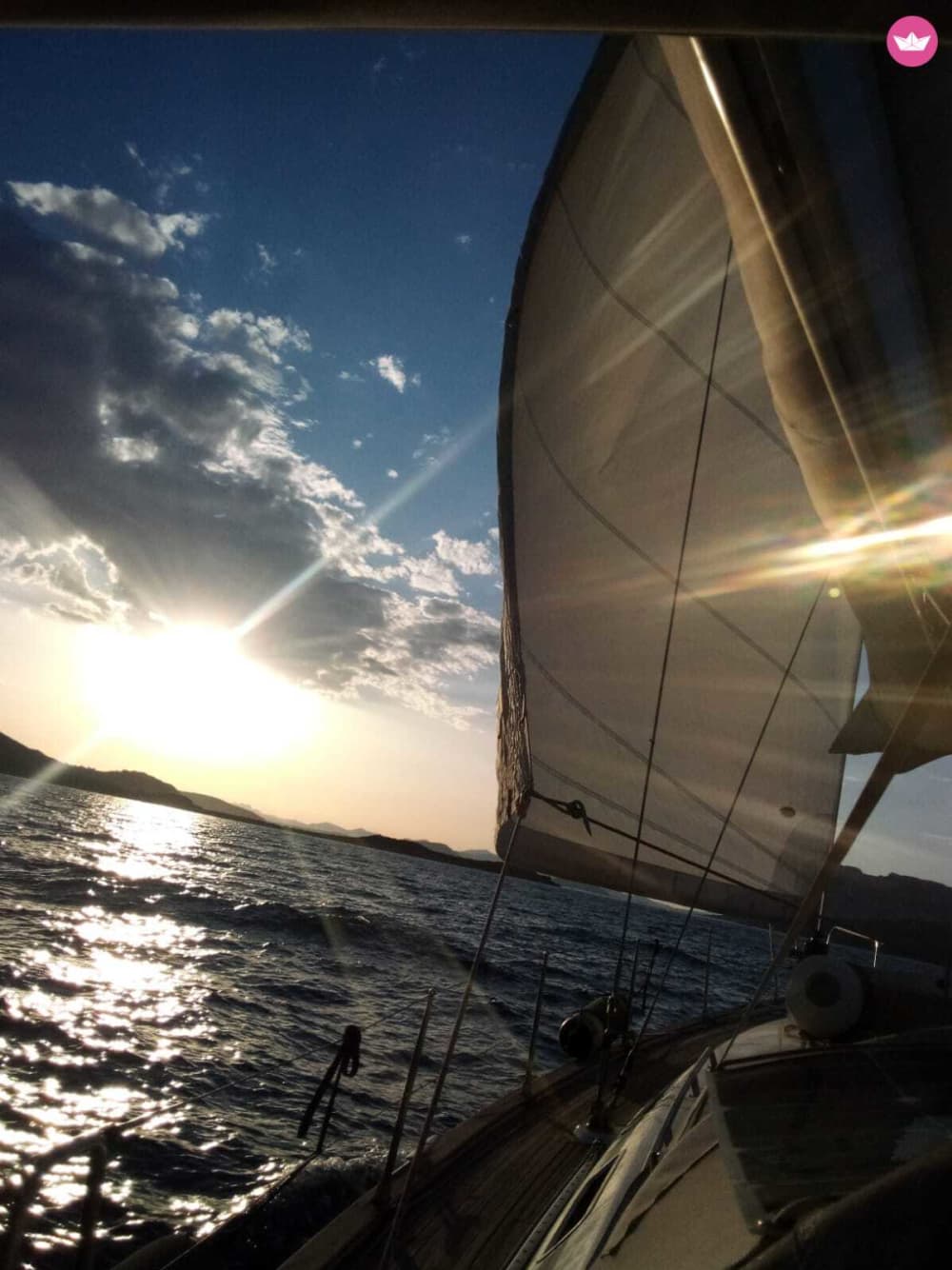 Half-day cruise in the Gulf of Cagliari: sail towards the horizon with Prosecco swimming stops.