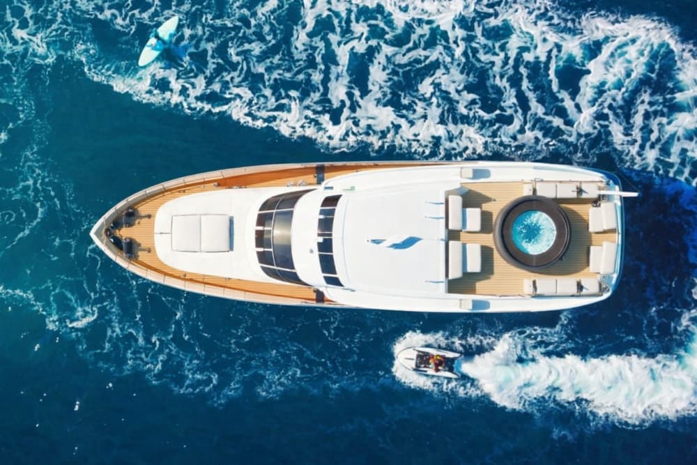 Esperienza di yacht premium a Faraglioni e Capri