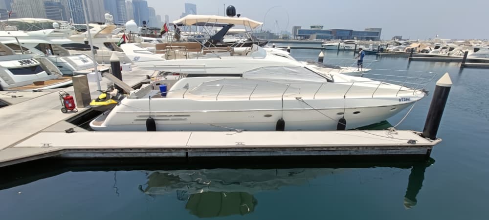 Prywatny 2-godzinny rejs jachtem Azimuth o zachodzie słońca, aby odkryć Dubaj od strony morza