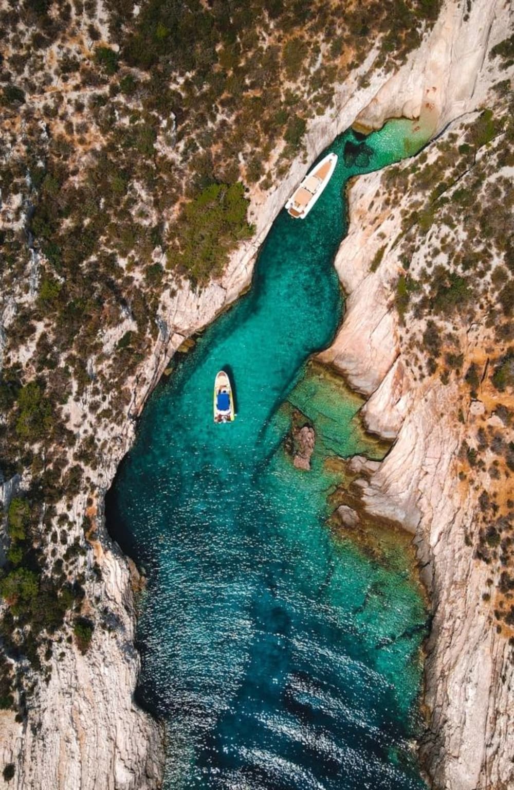 Fuga nelle baie nascoste: gita di mezza giornata in un paradiso appartato
