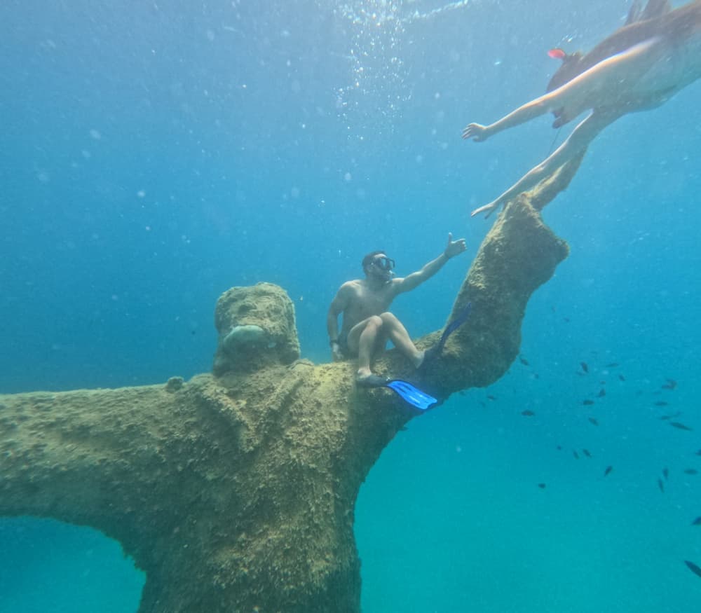 Erkunden Sie das Unterwassermuseum und die magische Blaue Lagune – ein einzigartiges Meeresabenteuer!