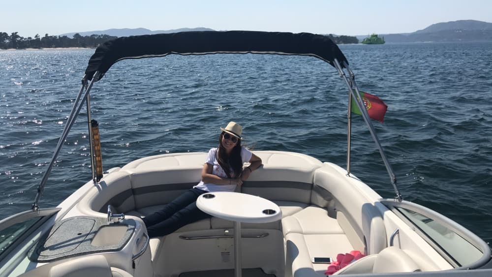 Enjoy 9h on a motorboat in Setubal