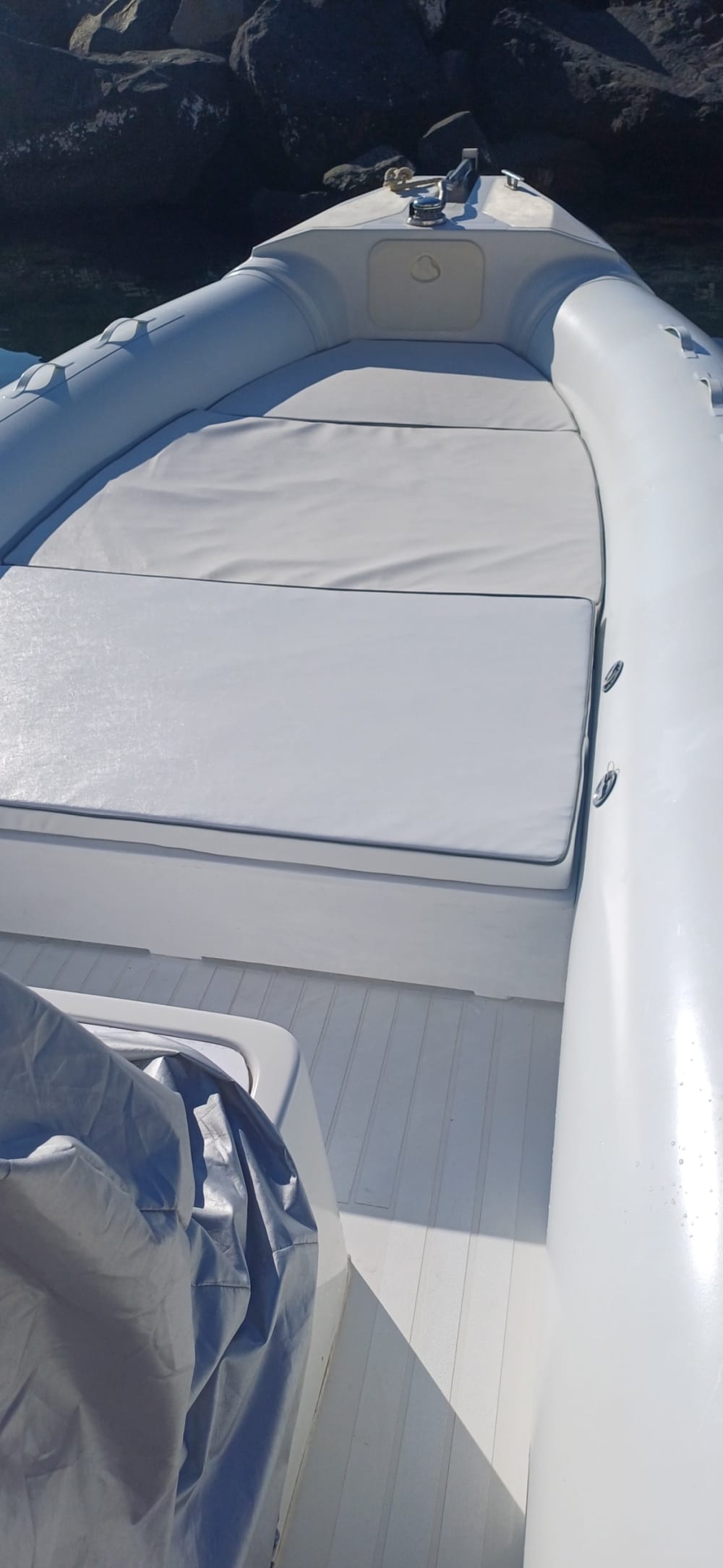 Genießen Sie 8 Stunden auf einem Motorboot in Neapel