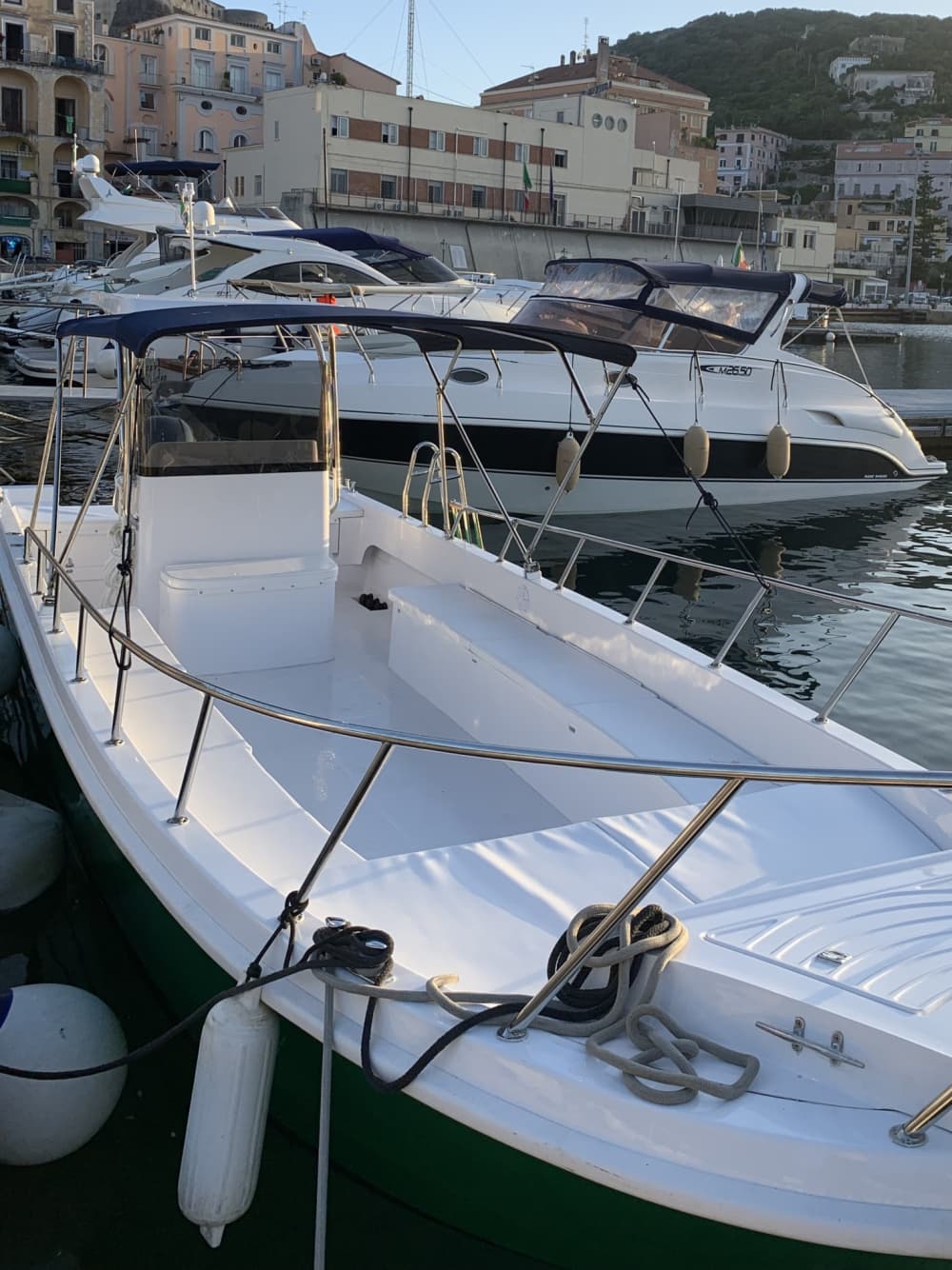 Una giornata a Gaeta su un motoscafo.
