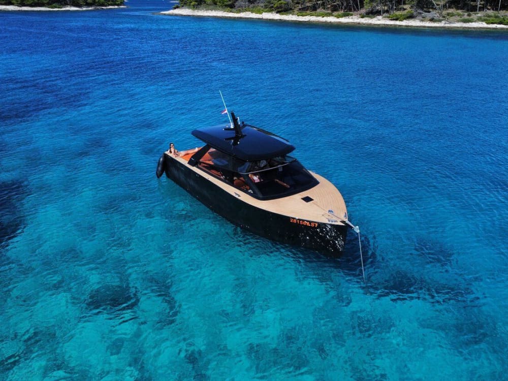 A Beautiful Sea Adventure Experience Šolta & Blue Lagoon / MORNING - AFTERNOON