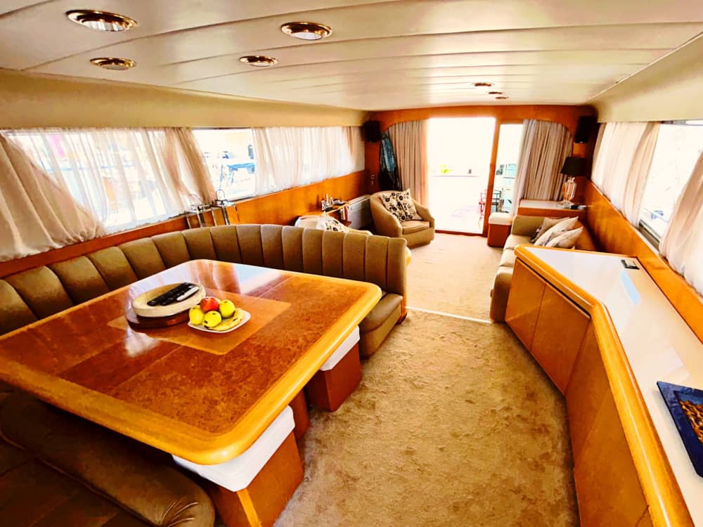 Da Capri: Esclusivo tour in yacht lungo la Costiera Amalfitana