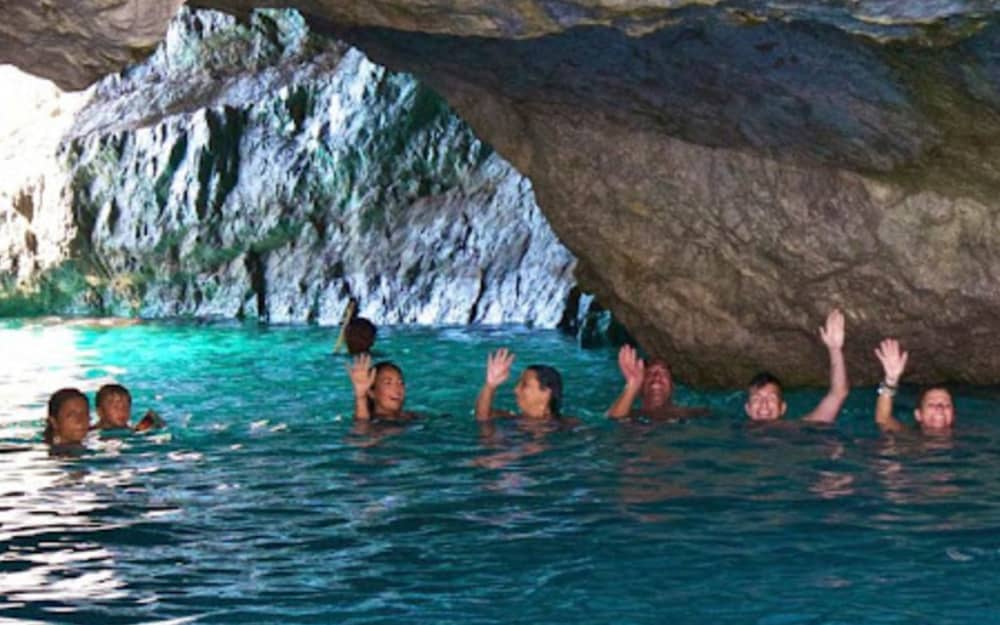 Da Capri: Excursión exclusiva en yate por la costa amalfitana