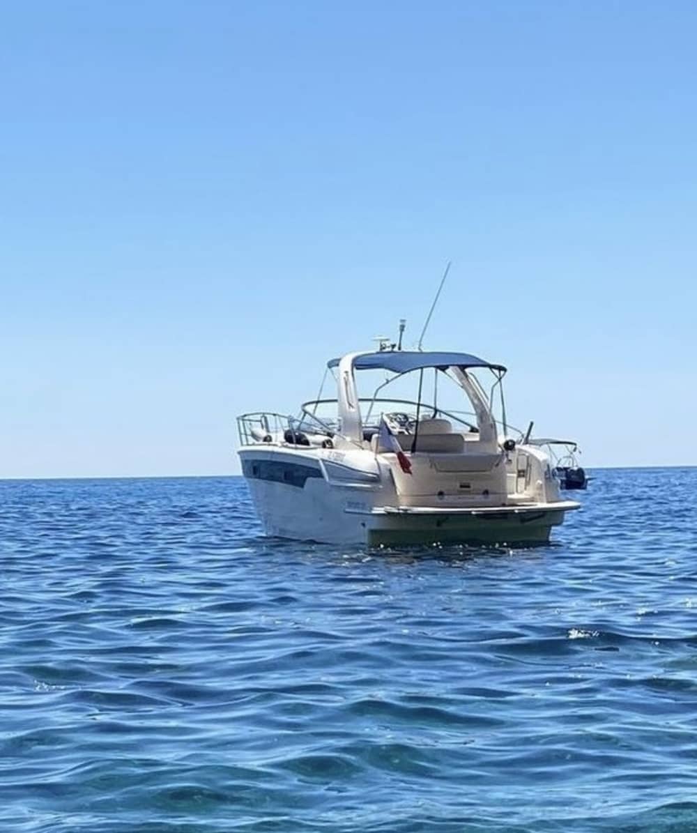 Una giornata magica a Saint-Mandrier-sur-Mer a bordo di un motoscafo.