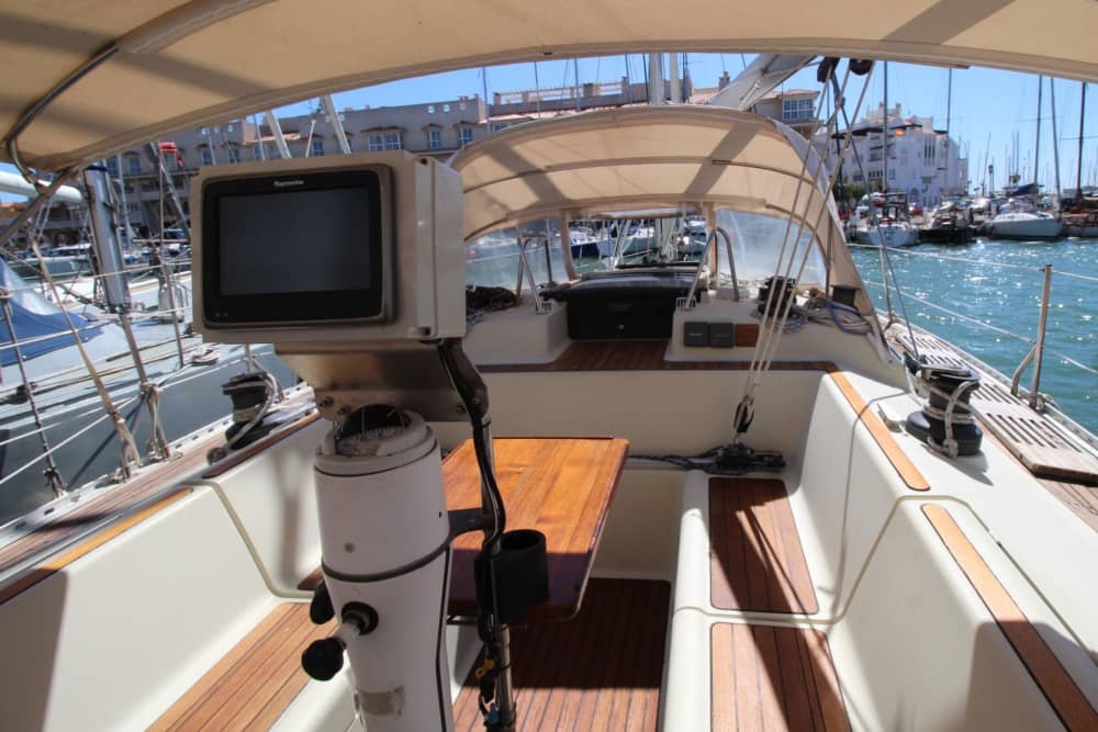 Spend a 9h sailing around Aguadulce on a sailboat