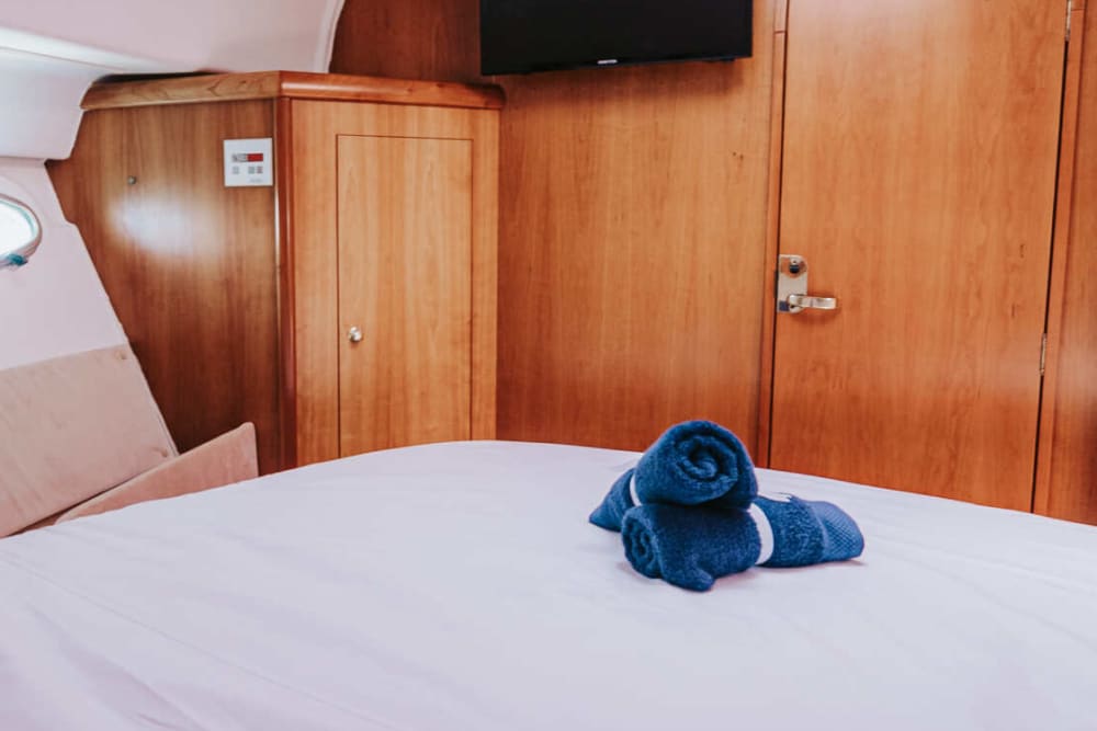 La tua barca a motore privata per una giornata nei dintorni di Torrevieja