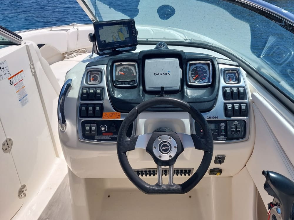 Aproveite o sol em um passeio de barco de 9 horas em Mandelieu-La Napoule.