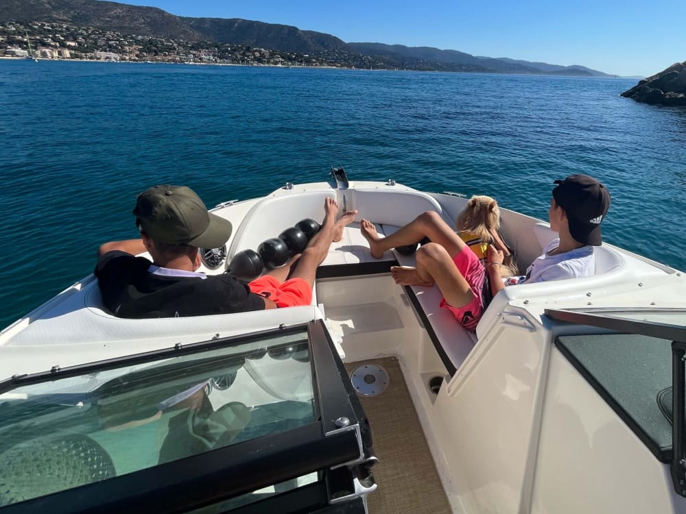 Picnic a Villennes-sur-Seine a bordo della Joio