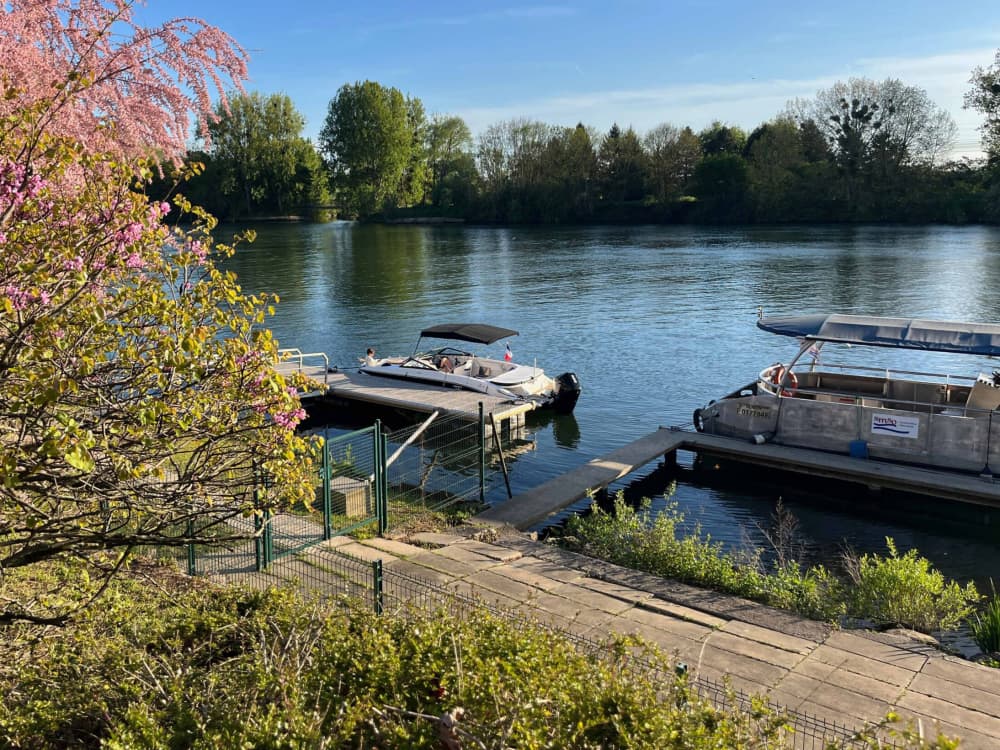 Picnic a Villennes-sur-Seine a bordo della Joio