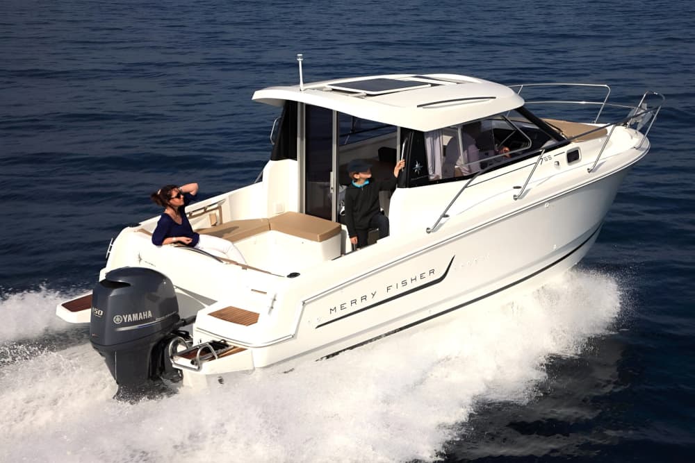 Prenez une demi-journée pour vous détendre sur un bateau à moteur à Zadar.