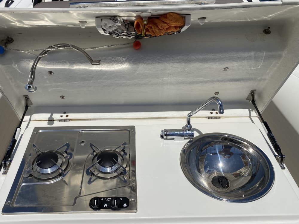 Discover Brucoli: A full day of sun on a motorboat