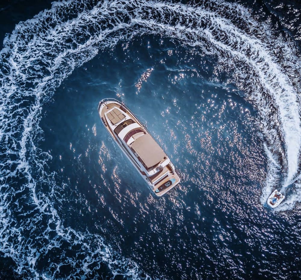 Escale de Luxe : 4h de Prestige en Mer au départ de Cannes