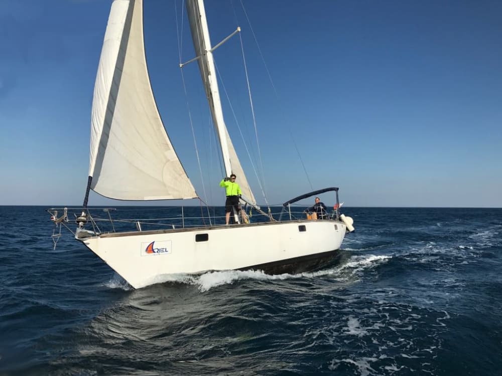 Profitez d'une journée en mer à Monopoli à bord d'un voilier