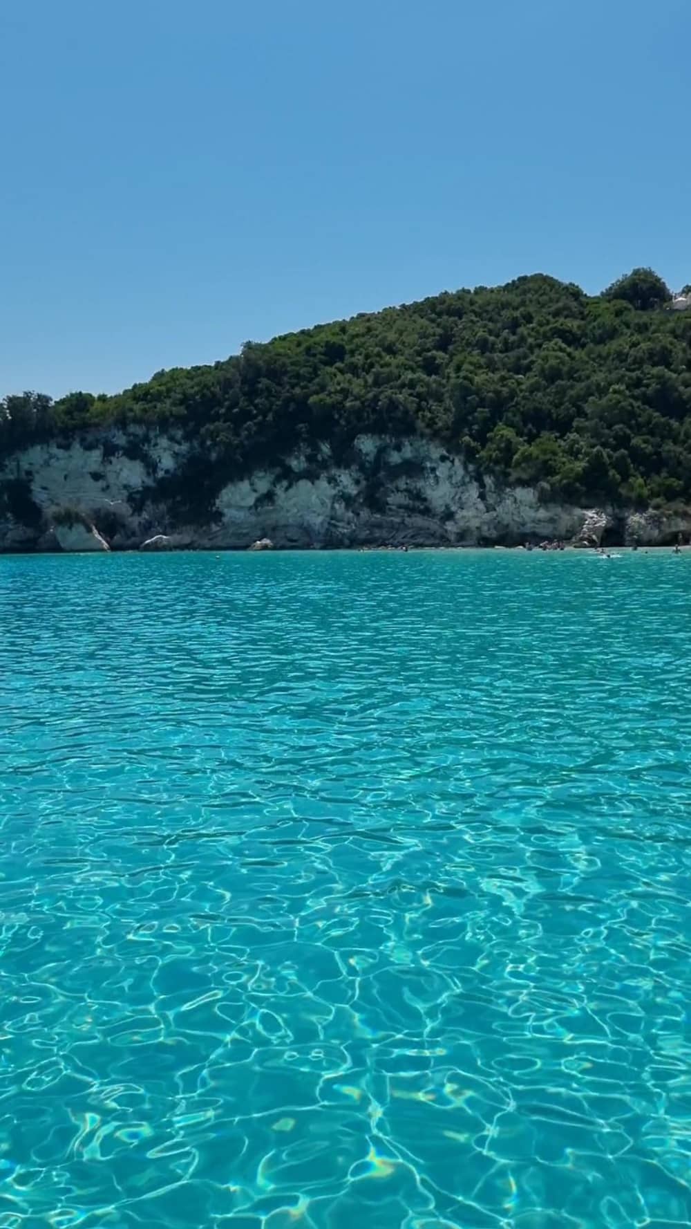 Ontdek de noordoostkust van Corfu tijdens een tour van een halve dag