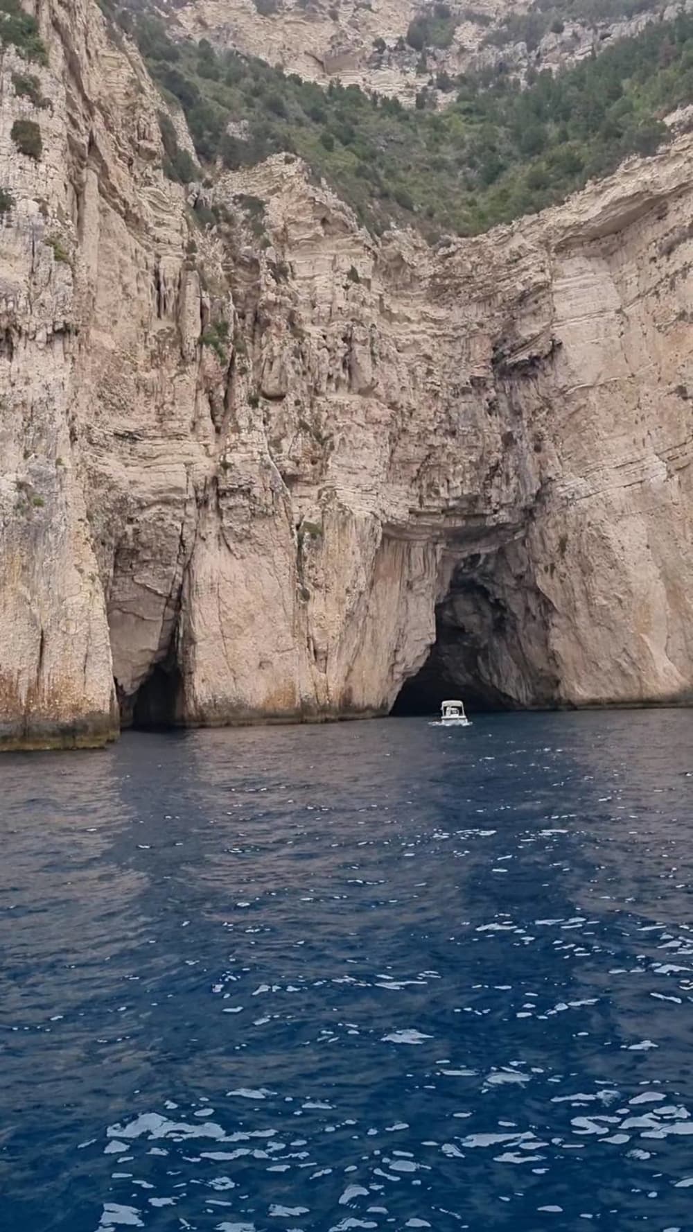 Ontdek de noordoostkust van Corfu tijdens een tour van een halve dag