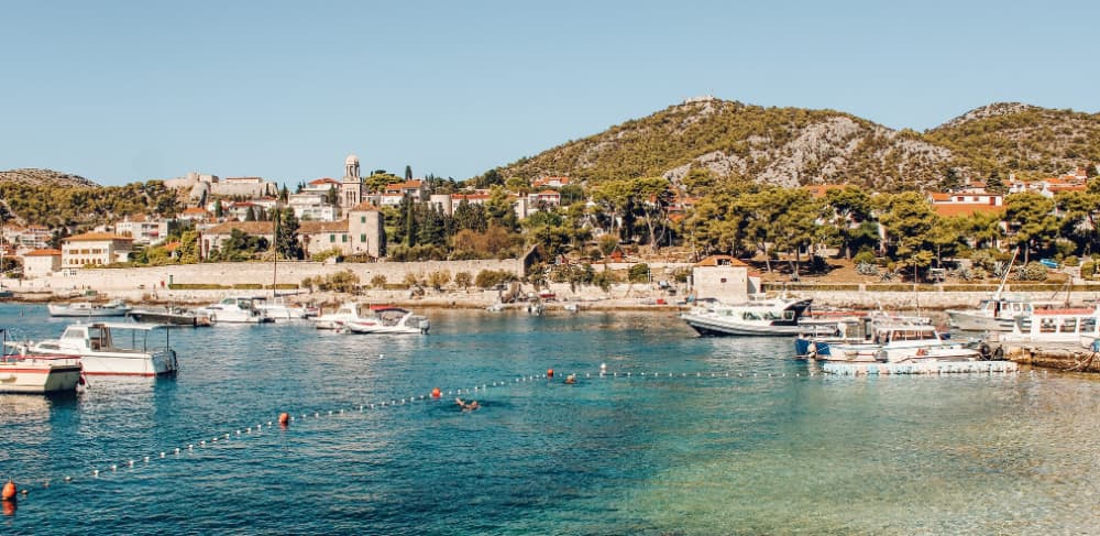 Aventura de lancha de luxo: Ilhas Hvar e Pakleni