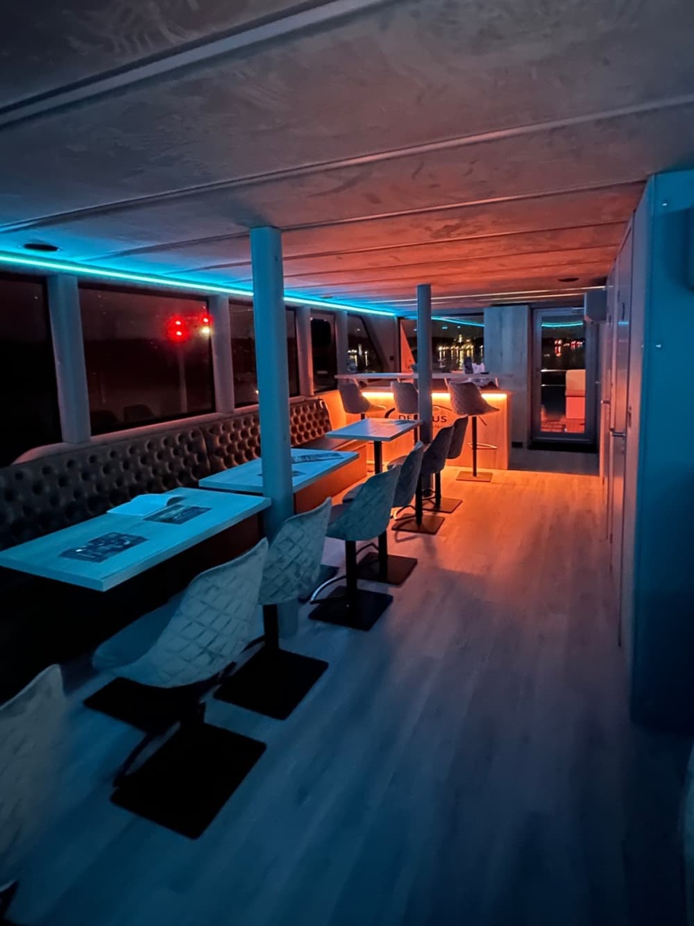 Berlin Houseboat Party – Expérience privée de 6 heures en bateau