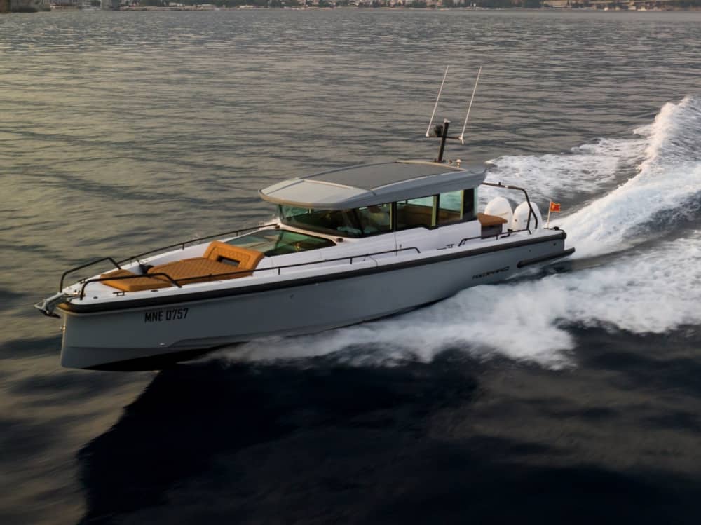 Geniet van een halve dag op een motorboot in Budva.