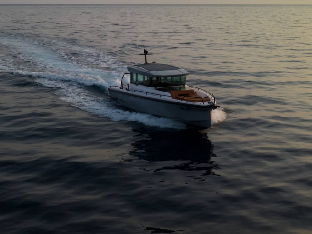 Geniet van een halve dag op een motorboot in Budva.