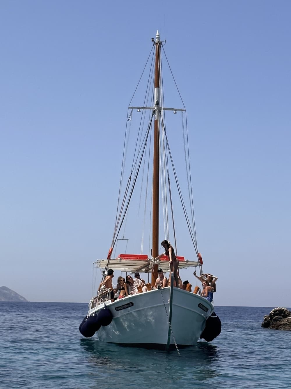 Μια μέρα στην Πάρο με μηχανοκίνητο σκάφος